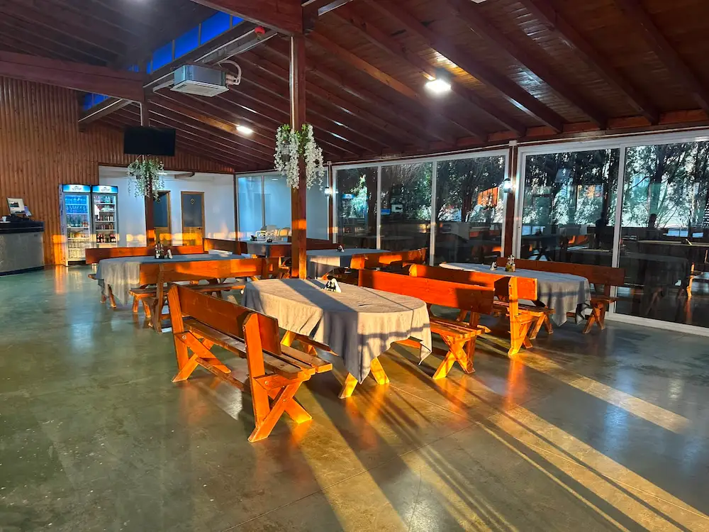 Ambienti i Restorant Kroni